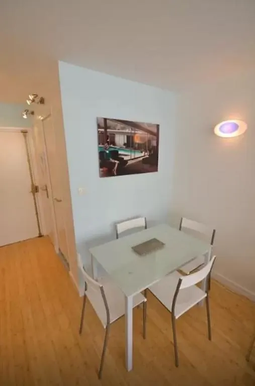 Cosy Bastille Apartment Paris